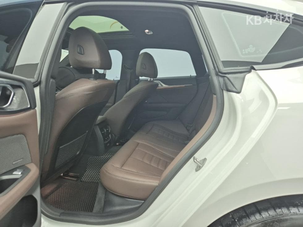 BMW 4시리즈 (G22)420i Gran Coupe M Sport - 12