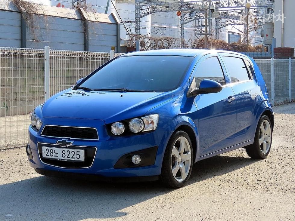 Джи Ем Корея Chevrolet 아베오Хечбек LT Най-висок клас - 2