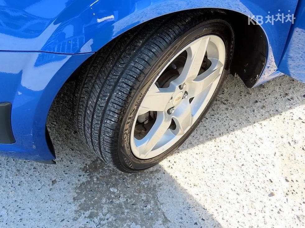 Джи Ем Корея Chevrolet 아베오Хечбек LT Най-висок клас - 19