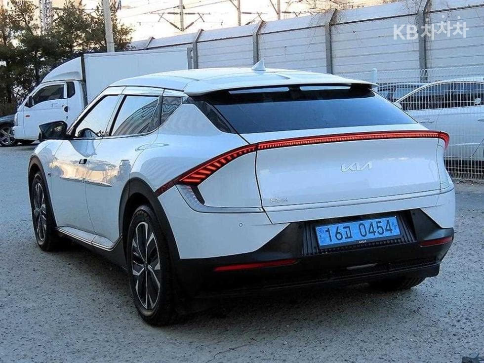 Киа EV6롱 레Местен지 4x4 Air - 3