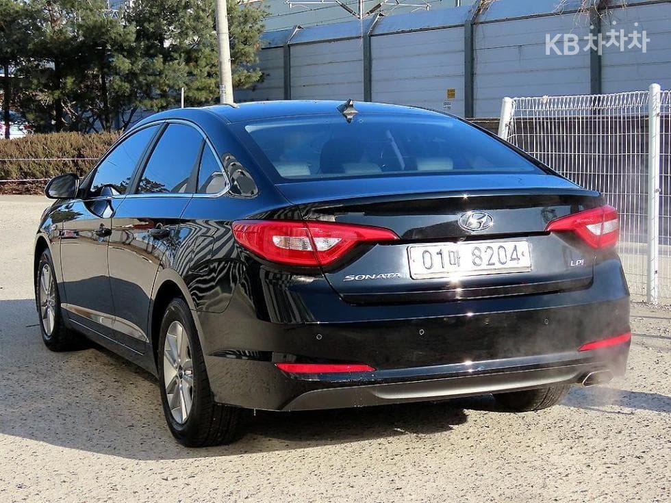 Хюндай Соната LFLPI Рент-а-кар Смарт - 3