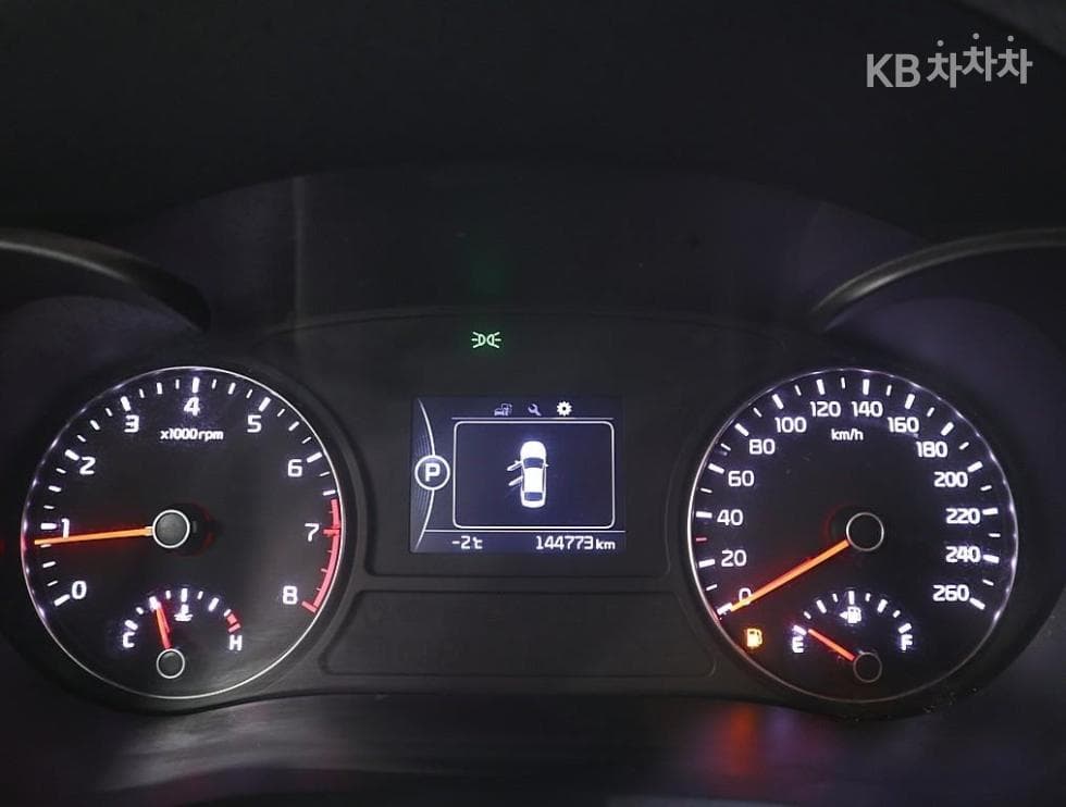 Kia K5 Second generation2.0 Gasoline MX Luxury - 7