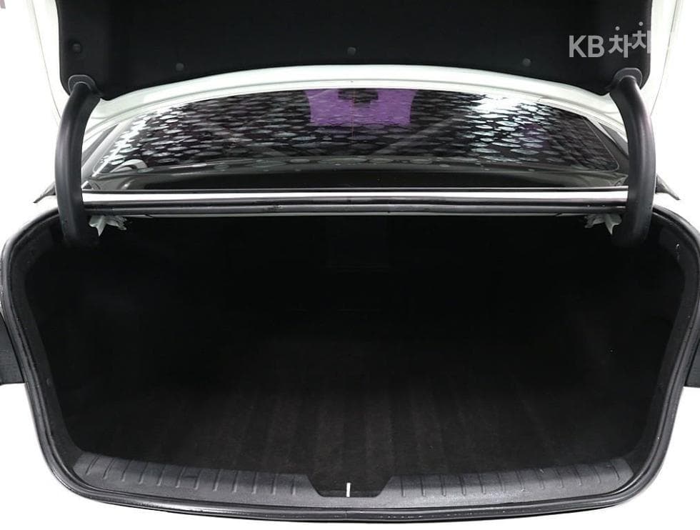 Kia K5 Second generation2.0 Gasoline MX Luxury - 17