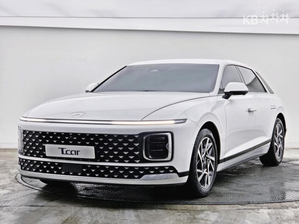 Hyundai The All New Grandeur (Azera) 2.5L gasoline 2WD Exclusive - Image 1