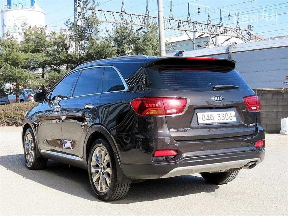 Kia The New (facelift) Sorento2.0 T-GDI 2WD Noblesse - 3