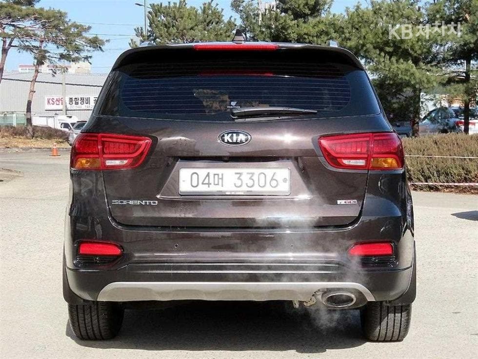 Kia The New (facelift) Sorento2.0 T-GDI 2WD Noblesse - 4