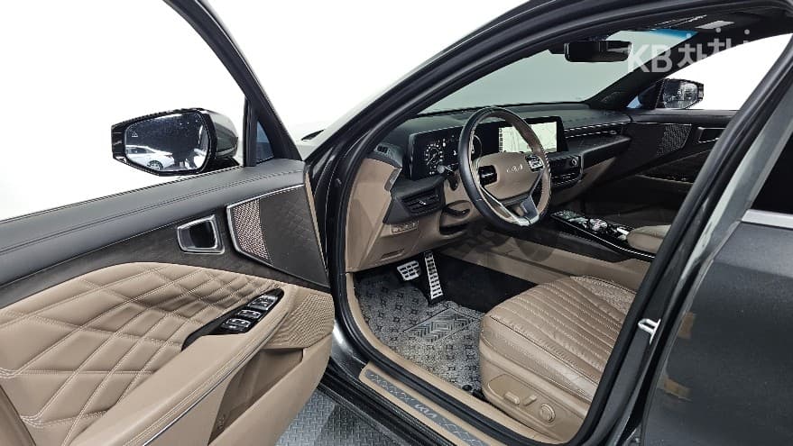 Kia K82.5L gasoline Signature Special (special feature/edition) - 10