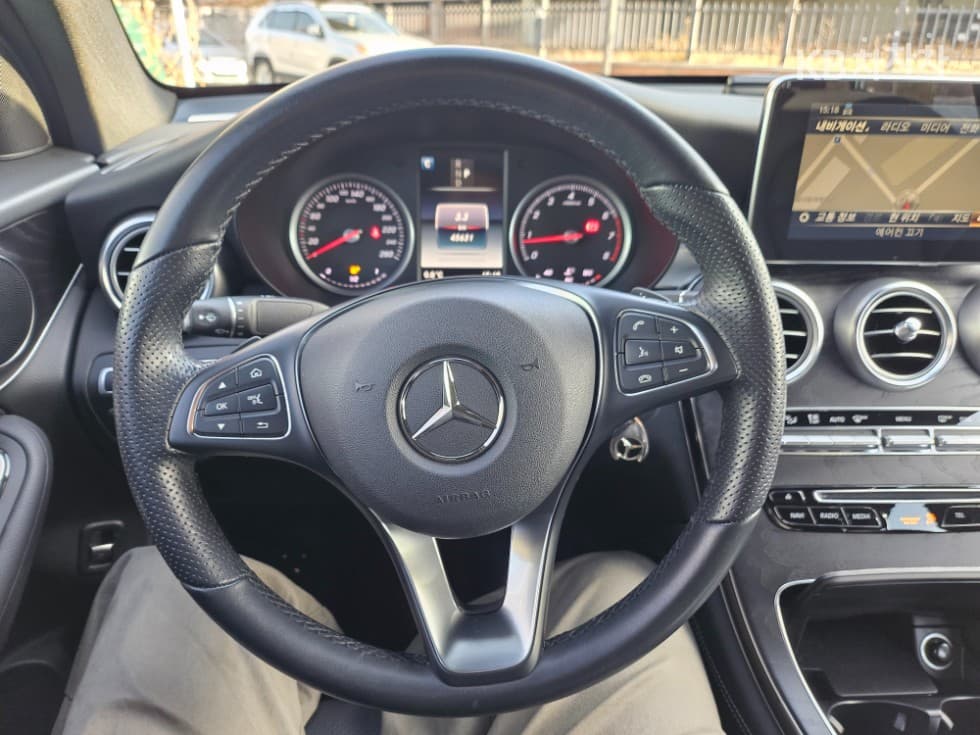 Mercedes-Benz GLC(X253)300 4Matic Coupe Standard - 20