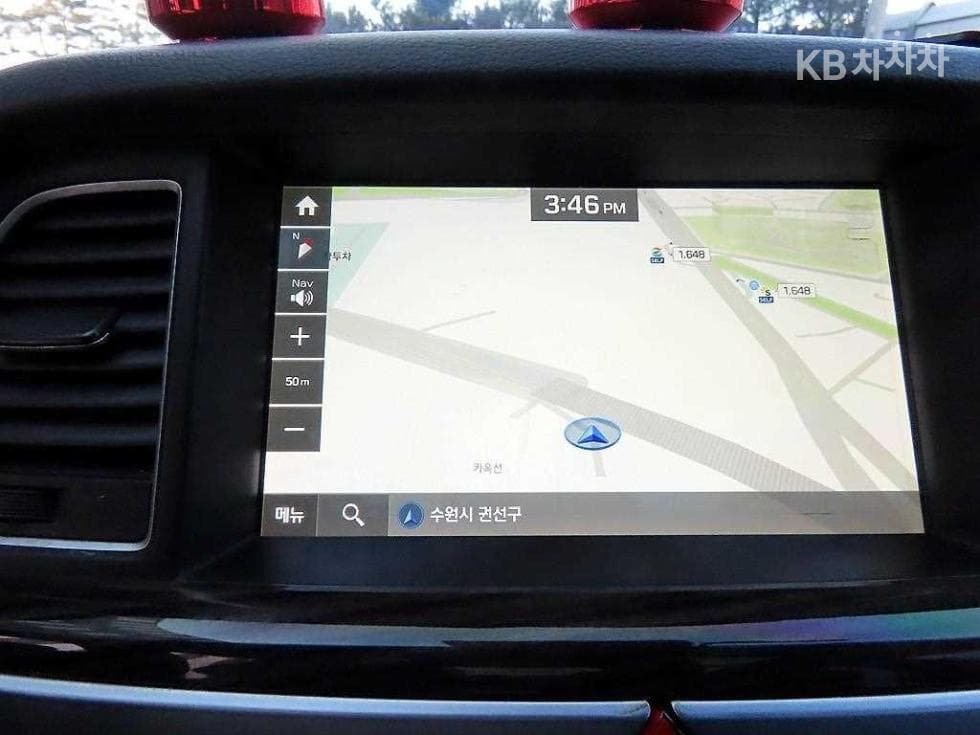 Genesis G803.8 GDI AWD Prestige - 13