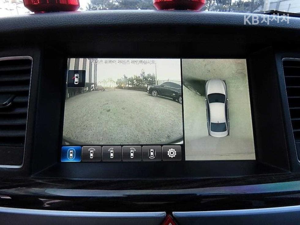 Genesis G803.8 GDI AWD Prestige - 15