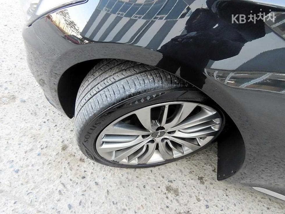 Genesis G803.8 GDI AWD Prestige - 20