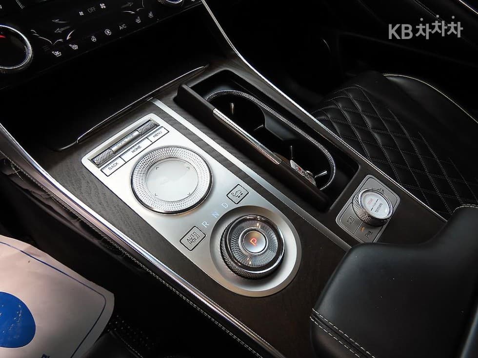 Genesis GV803.0 Diesel AWD - 11