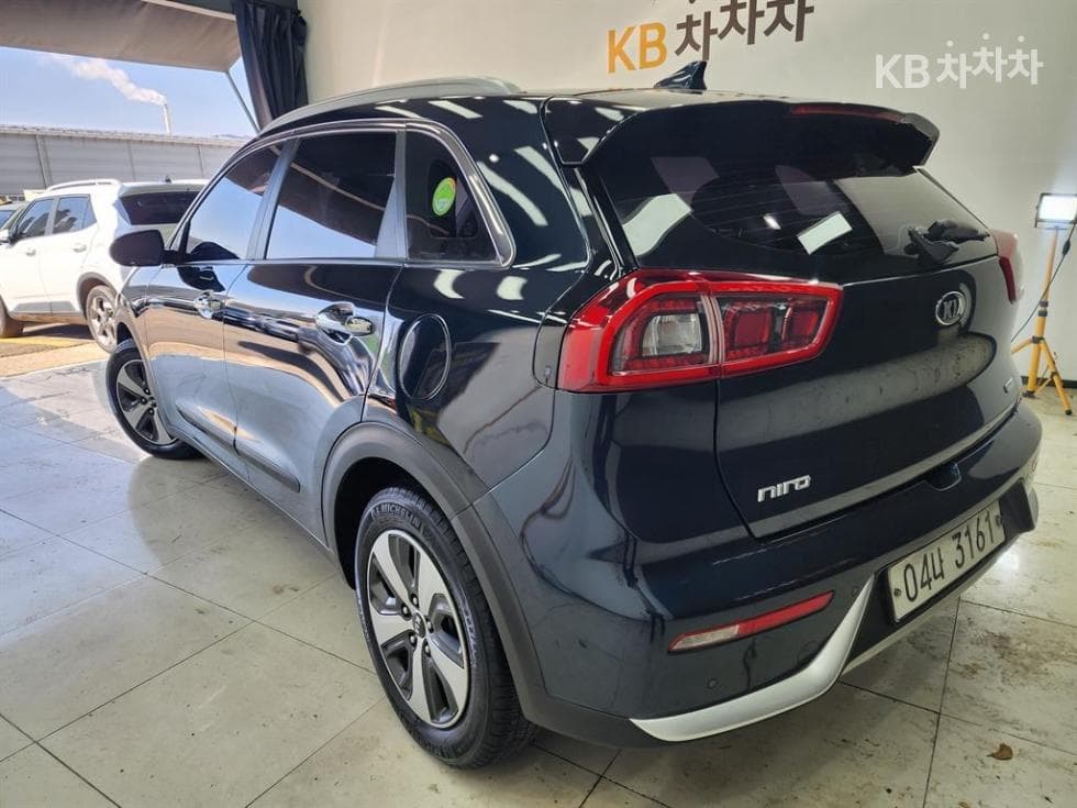Kia Niro1.6 Prestige - 5