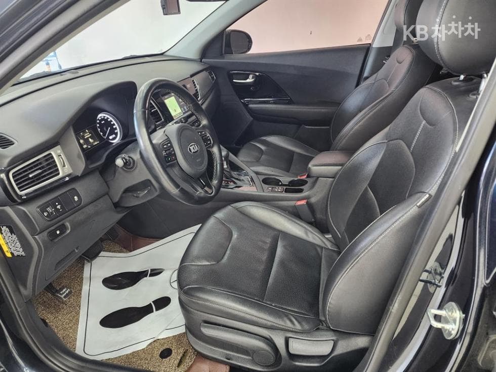 Kia Niro1.6 Prestige - 11