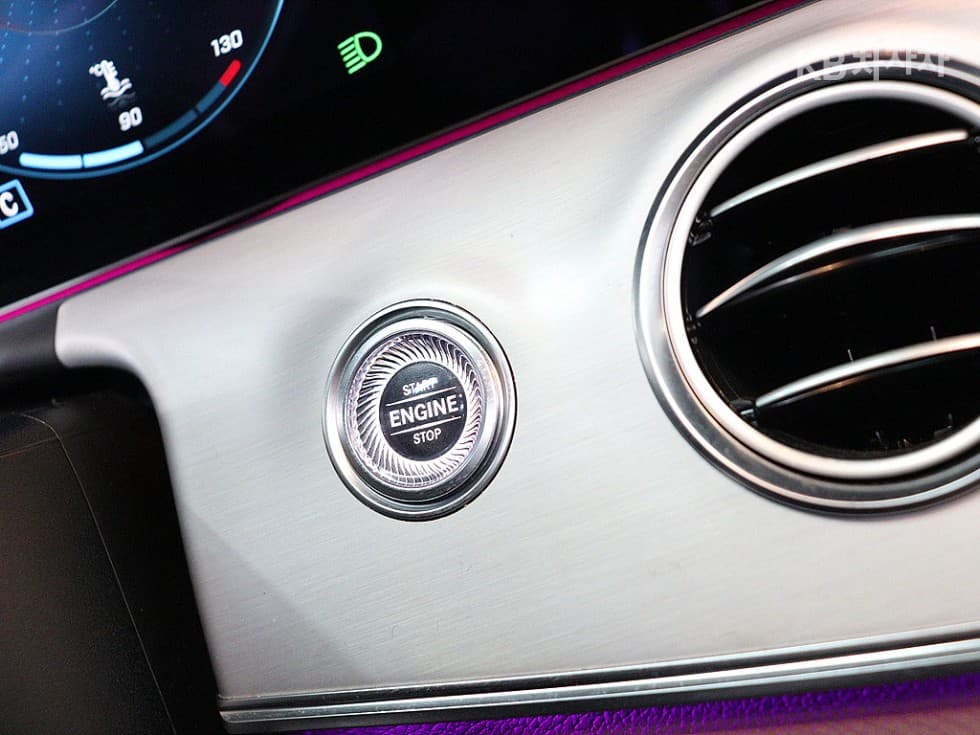 Mercedes-Benz E-Class (W213)E250 Avantgarde - 18