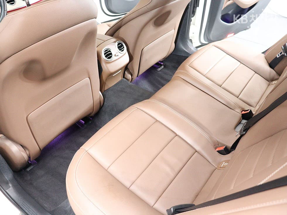 Mercedes-Benz E-Class (W213)E250 Avantgarde - 10