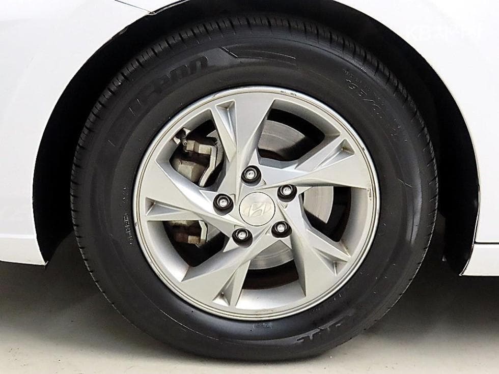 Хюндай All New Avante (Elantra)(CN7)1.6 Бензин Modern - 20