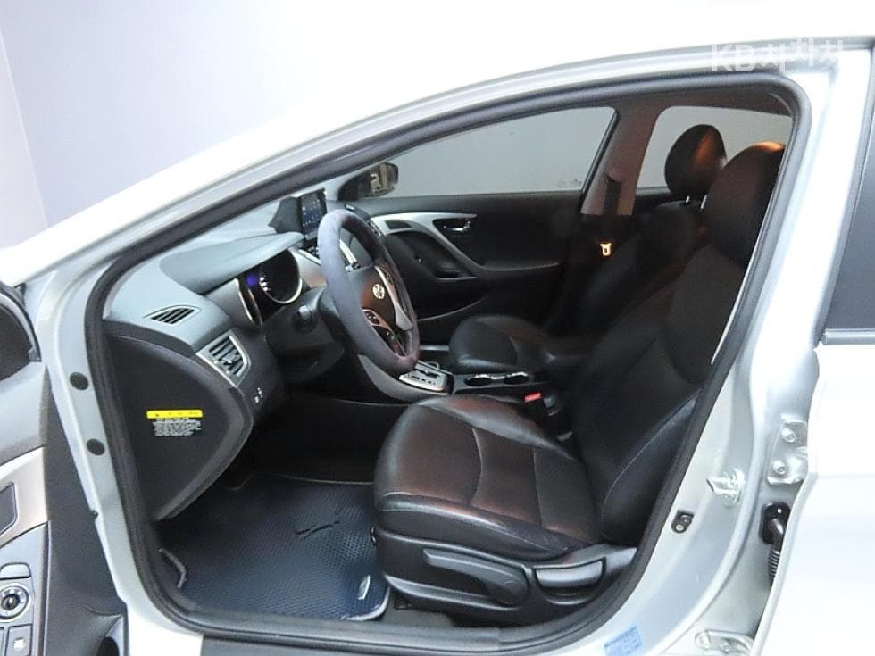 Хюндай Avante (Elantra)MDM16 GDi PREMIER - 10