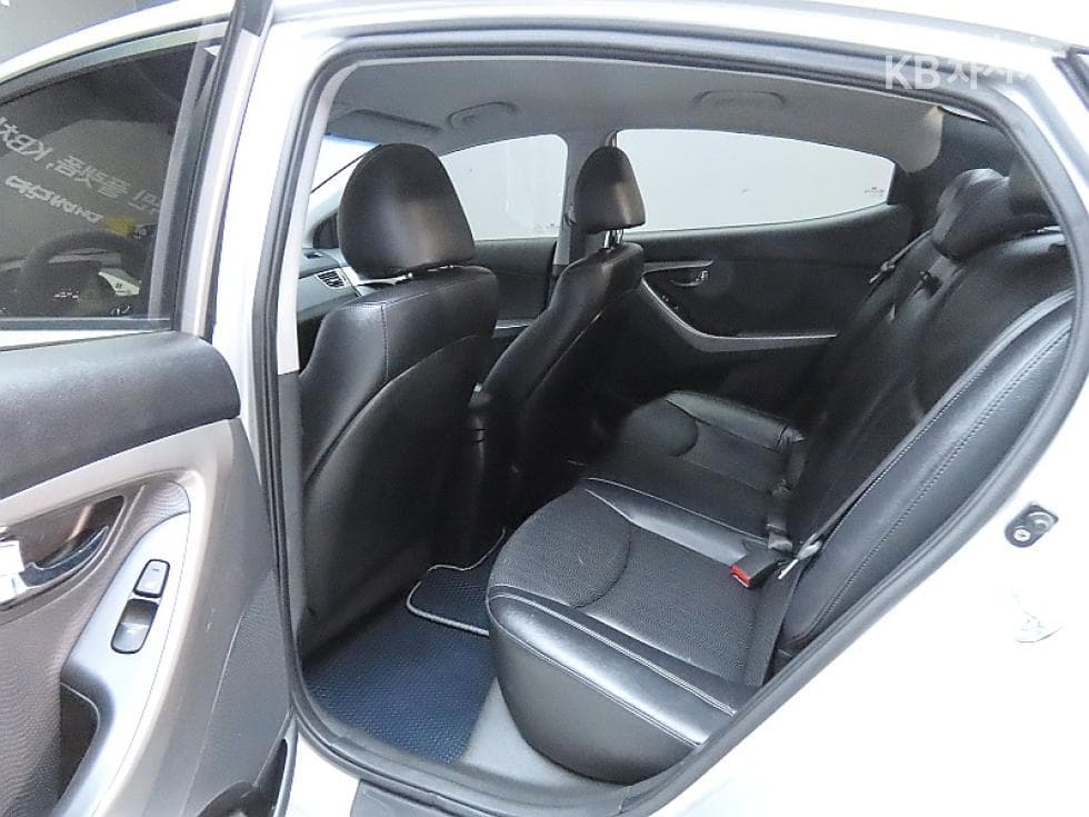 Хюндай Avante (Elantra)MDM16 GDi PREMIER - 11