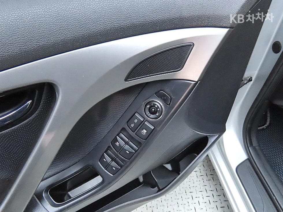 Хюндай Avante (Elantra)MDM16 GDi PREMIER - 12