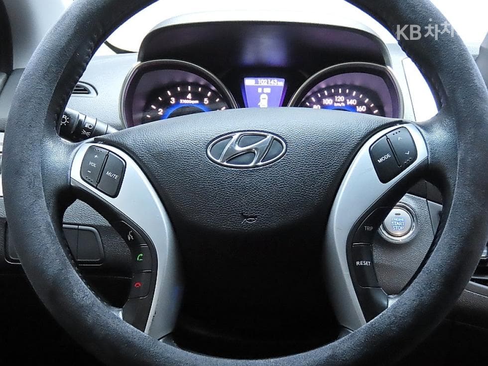 Хюндай Avante (Elantra)MDM16 GDi PREMIER - 17