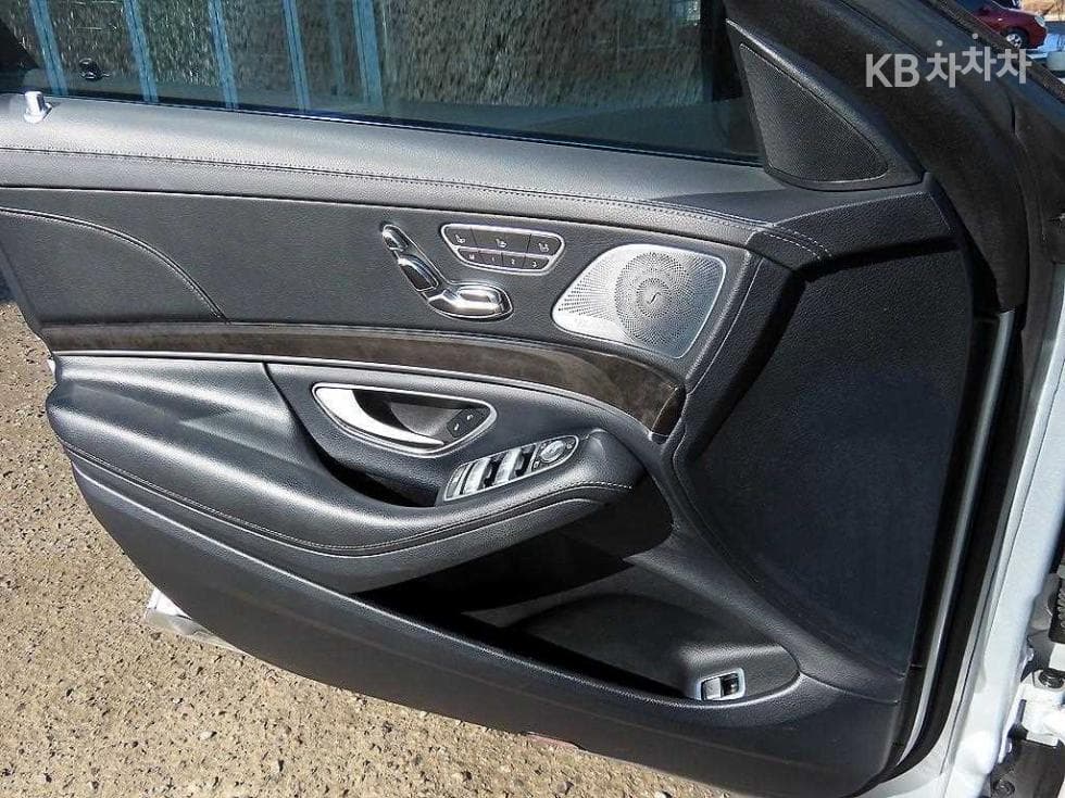 Mercedes-Benz New S-ClassS400L 4MATIC - 11