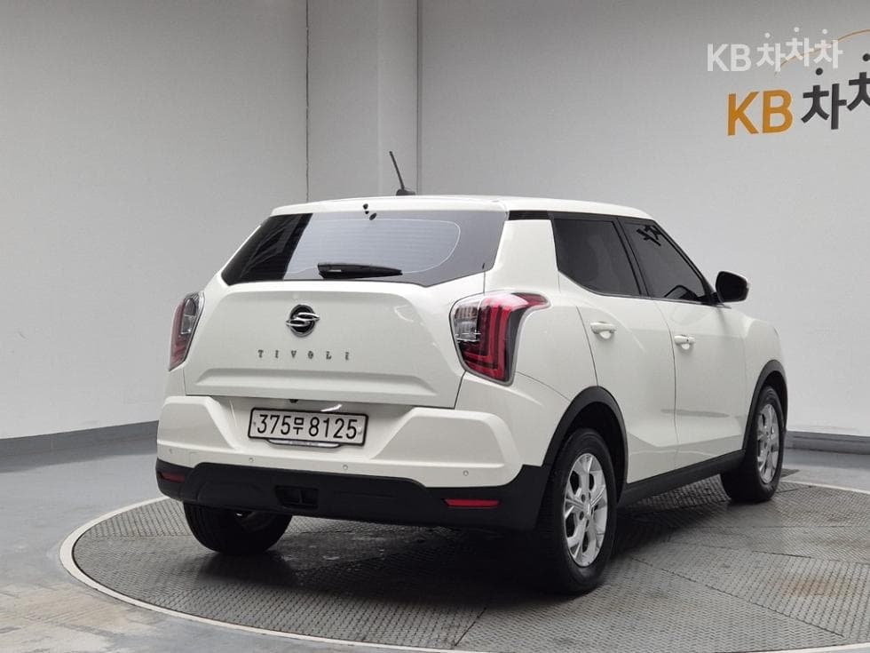 КейДжи Мобилити Very New (фацелит/обновяване) ТиволиДизел V1 2WD Стандартен - 3