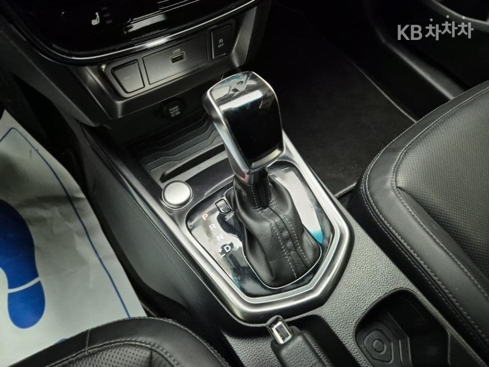КейДжи Мобилити Very New (фацелит/обновяване) ТиволиДизел V1 2WD Стандартен - 8