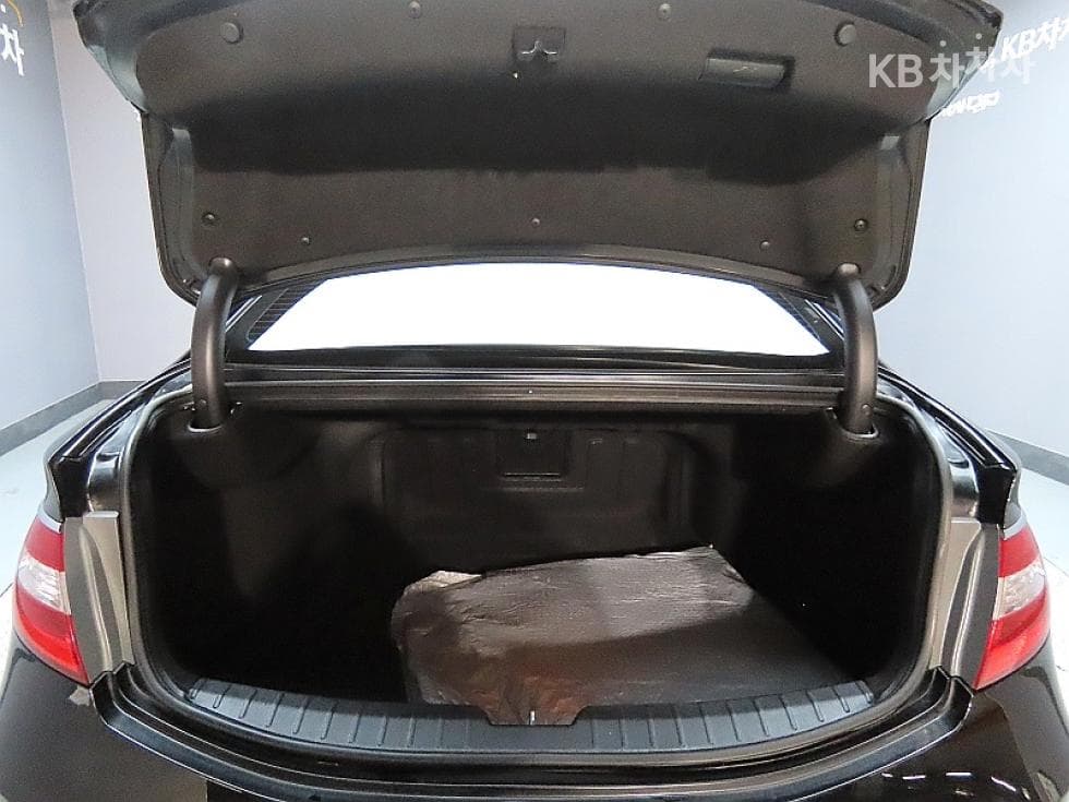 Хюндай Grandeur (Azera)HGHG220 Дизел Modern - 19