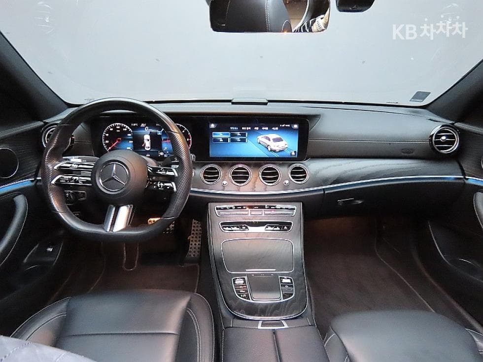 Mercedes-Benz E-Клас (W213)E220d 4MATIC AMG Line - 6