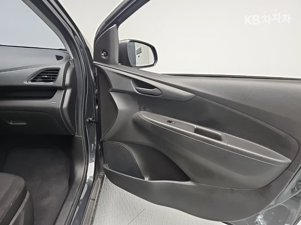 GM Korea The Next SparkLS Standard - 17