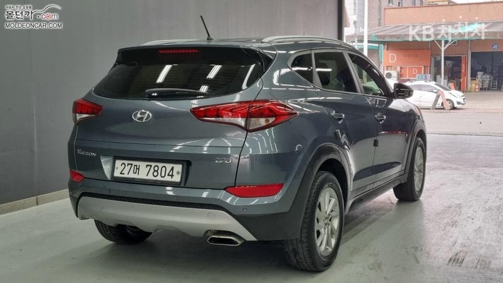Hyundai All New TucsonDiesel(e-VGT UⅡ)1.7 2WD Modern - 2