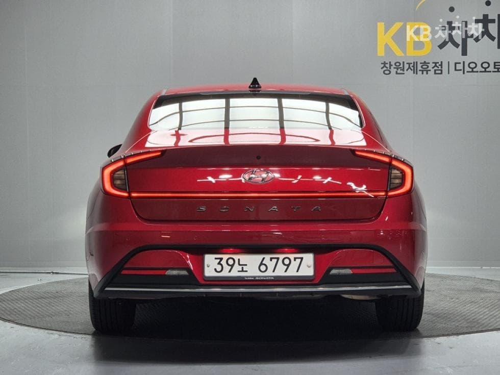 Hyundai Sonata (DN8)2.0 Premium - 4