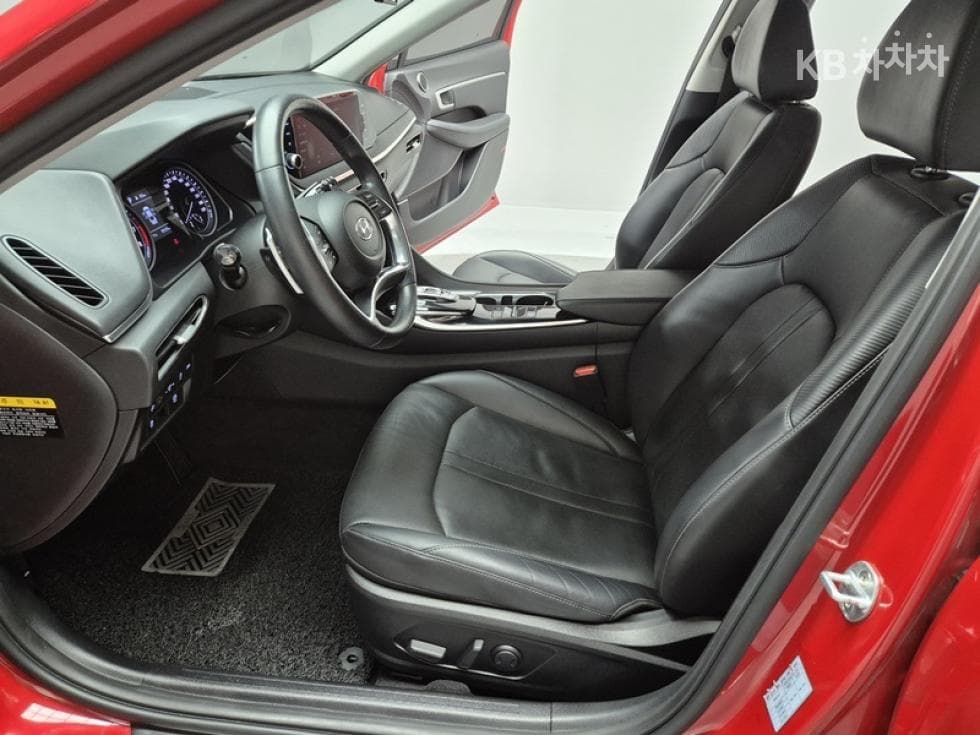 Hyundai Sonata (DN8)2.0 Premium - 16
