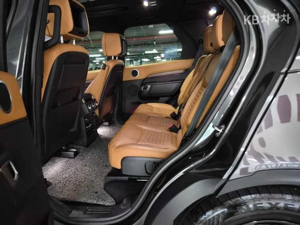 Land Rover 디스커버리53.0 SD6 HSE Luxury - 7