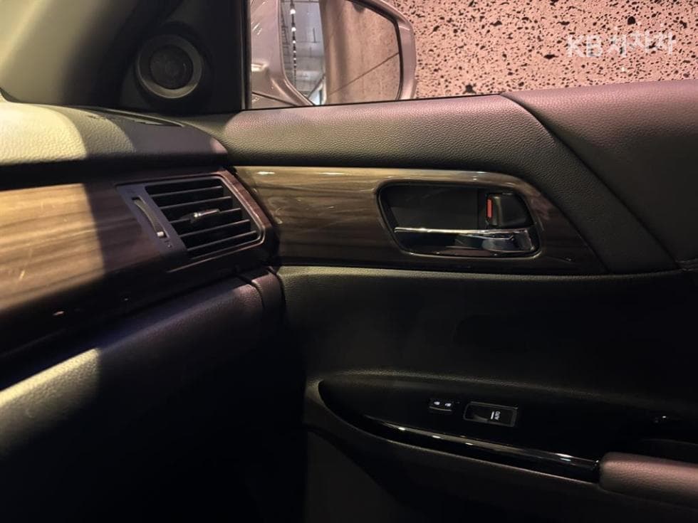 혼다 올New어코드2.4 Sedan 8세대 - 13