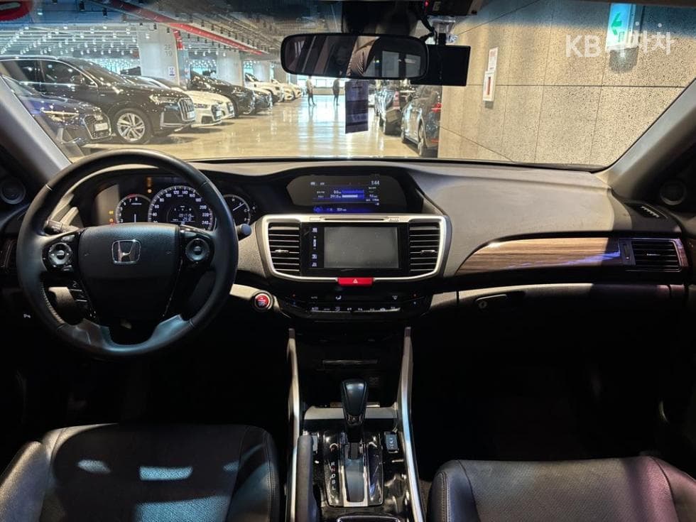 혼다 올New어코드2.4 Sedan 8세대 - 19