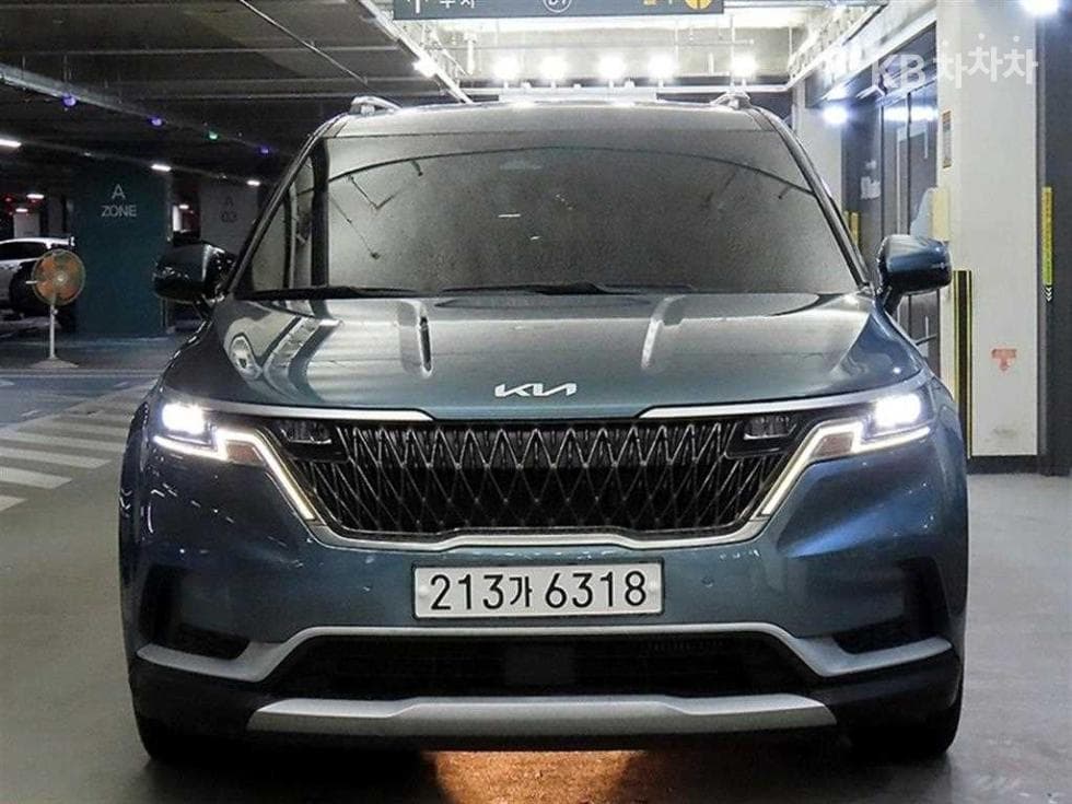 Kia Carnival 4th generationD2.2 9-seater Prestige - 2
