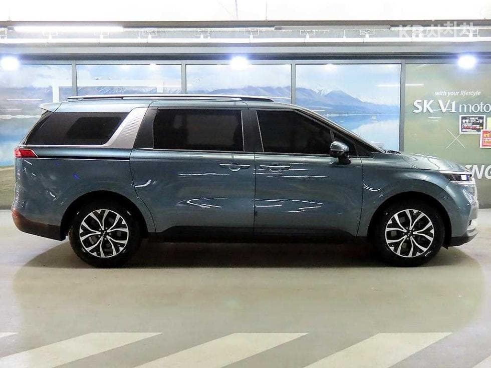 Kia Carnival 4th generationD2.2 9-seater Prestige - 3