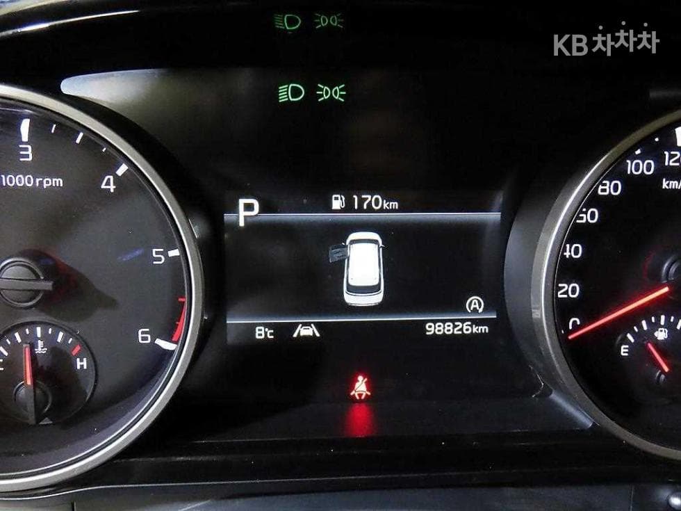 Kia Carnival 4th generationD2.2 9-seater Prestige - 10