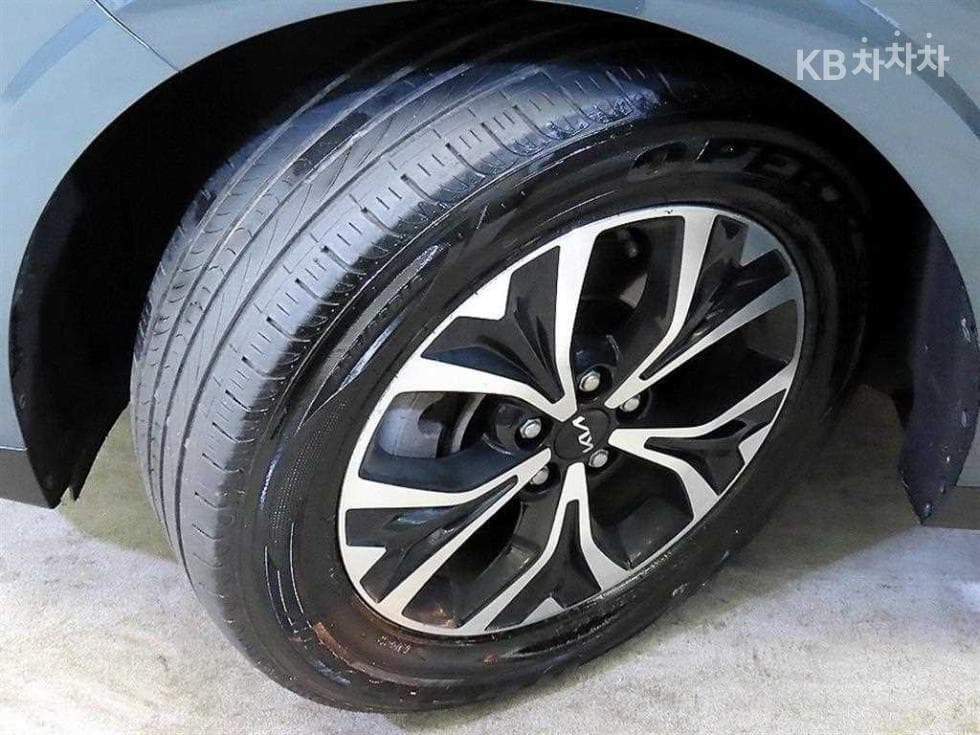 Kia Carnival 4th generationD2.2 9-seater Prestige - 20