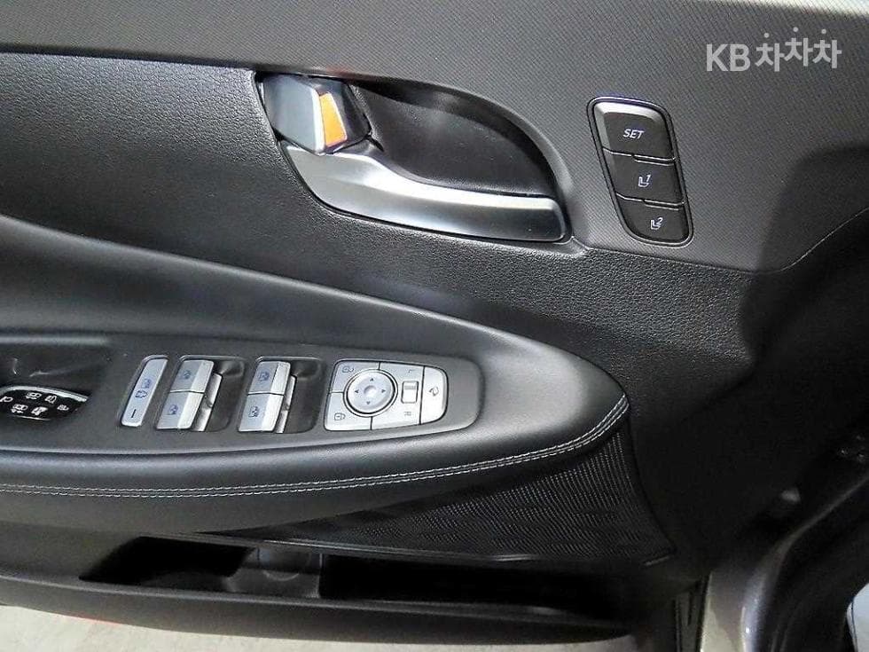 Hyundai The New (facelift) Santa Fe TMGasoline 2.5T 4WD Calligraphy - 12