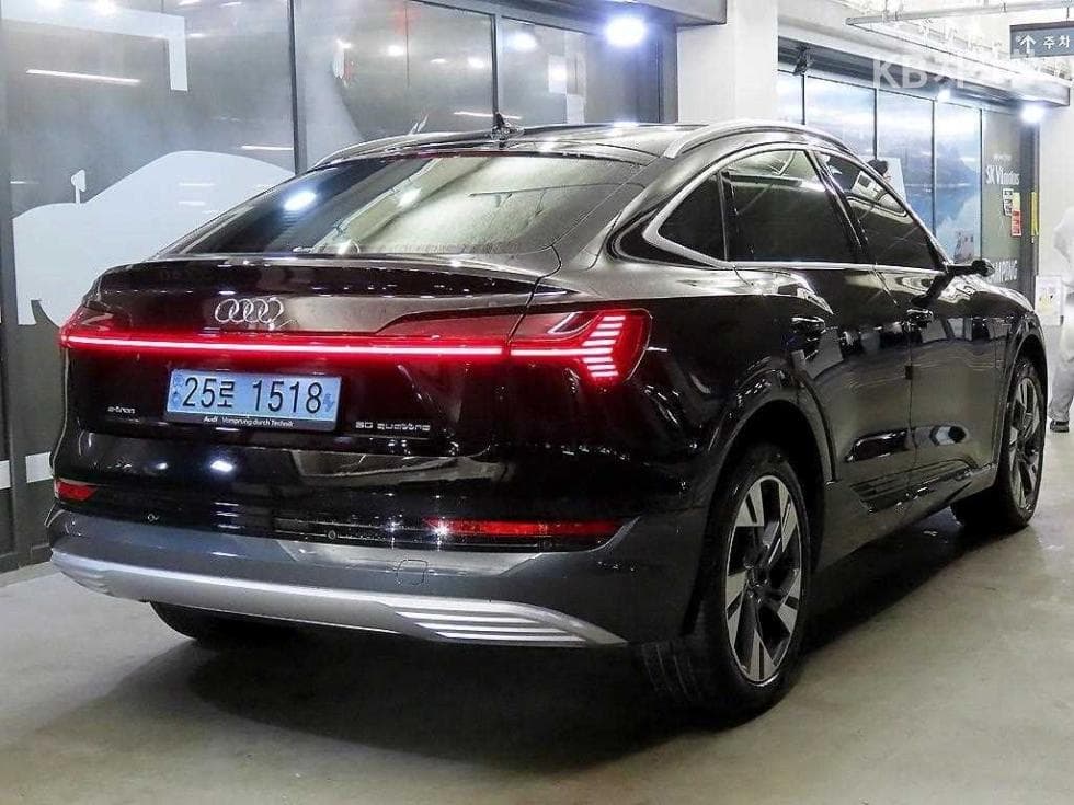 Audi e-tron50 Quattro Sportback Standard - 4