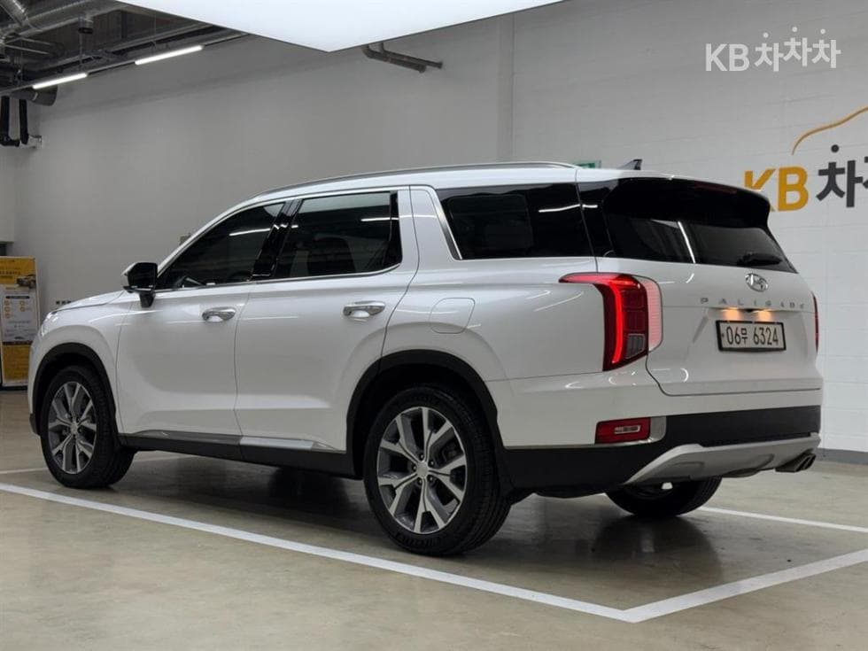 Hyundai Palisade2.2 Diesel 7-seater (Limousine) Prestige - 2
