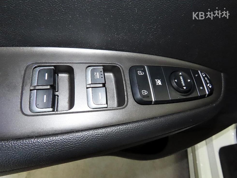 Kia K5 Hybrid Second generation2.0 Prestige - 13