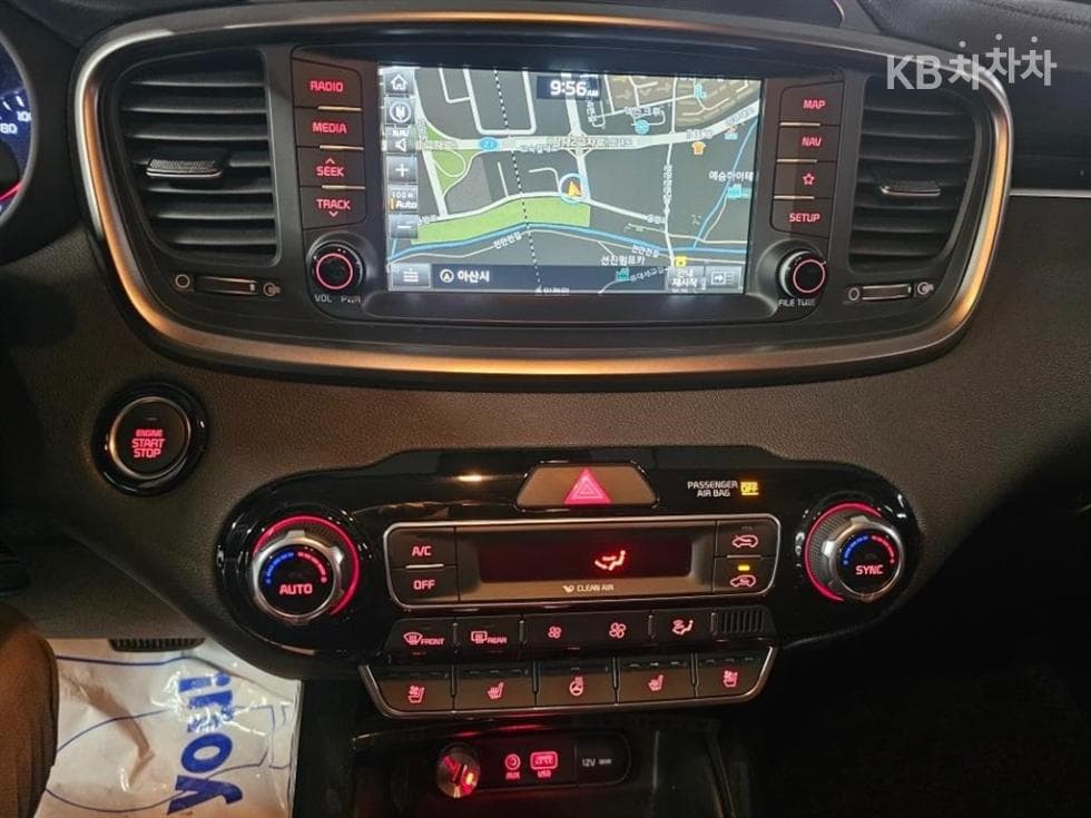 Kia The New (facelift) Sorento2.2 Diesel 2WD Noblesse Special (special feature/edition) - 10
