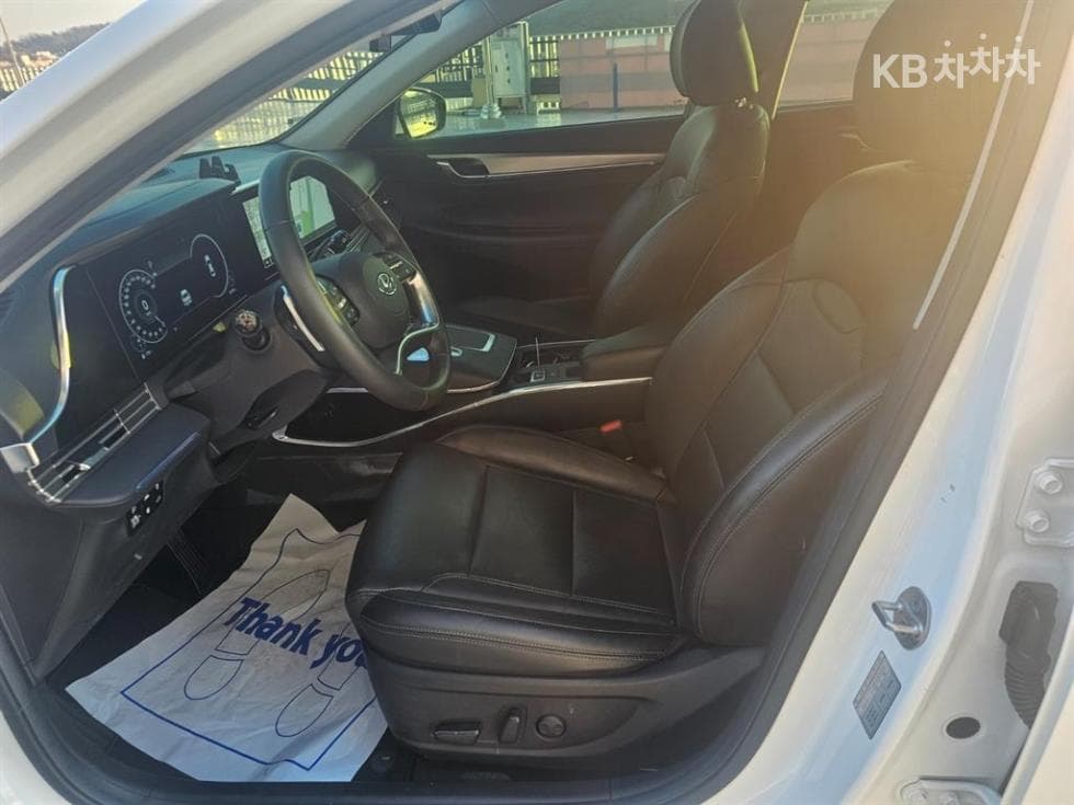 Hyundai The New (facelift) Grandeur (Azera)2.5 Le Blanc - 7