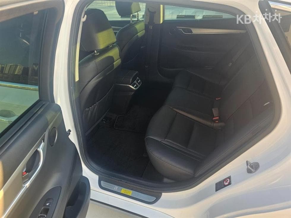 Hyundai The New (facelift) Grandeur (Azera)2.5 Le Blanc - 8