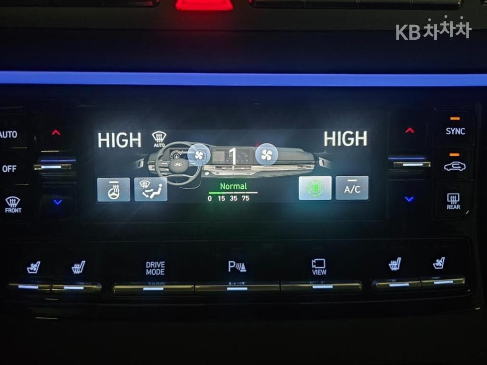 Hyundai The New (facelift) Grandeur (Azera)2.5 Le Blanc - 16