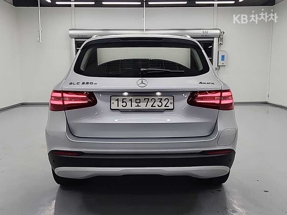 Mercedes-Benz GLC(X253)350e 4Matic Premium - 4